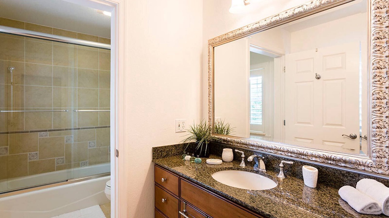 Photo of Bathroom in Reunion