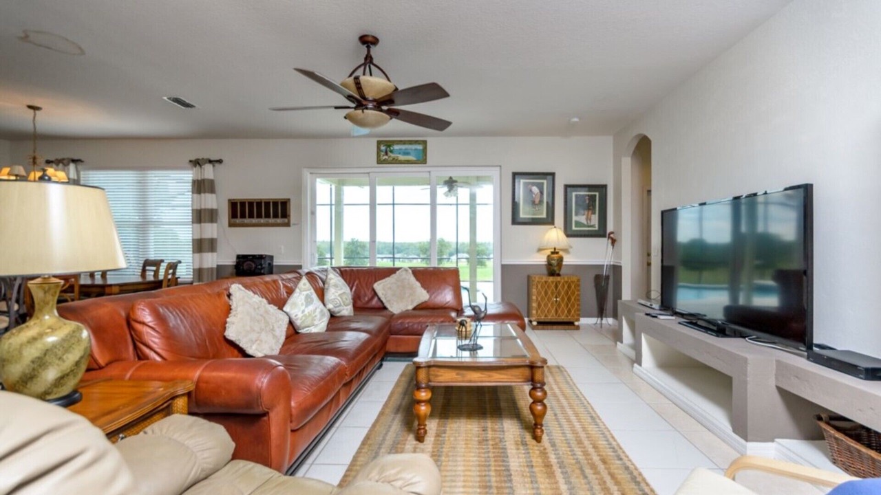 Photo of Livingroom in Highlands Reserve