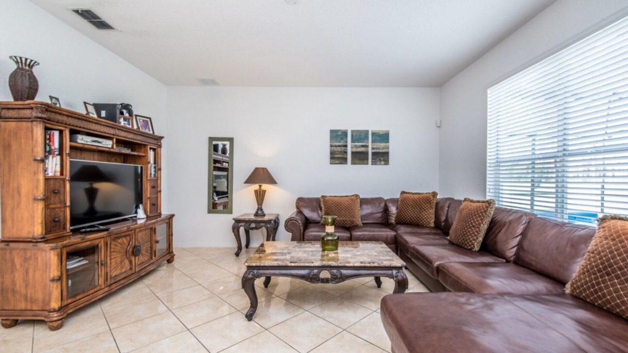 Photo of Livingroom in Highlands Reserve