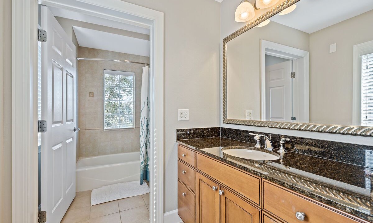 Photo of Bathroom in Reunion