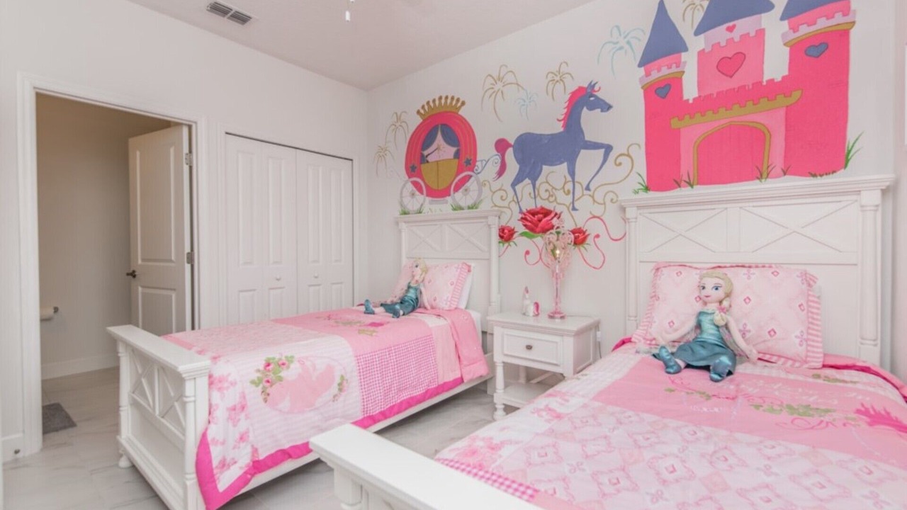 Photo of Bedroom in Sandy Ridge