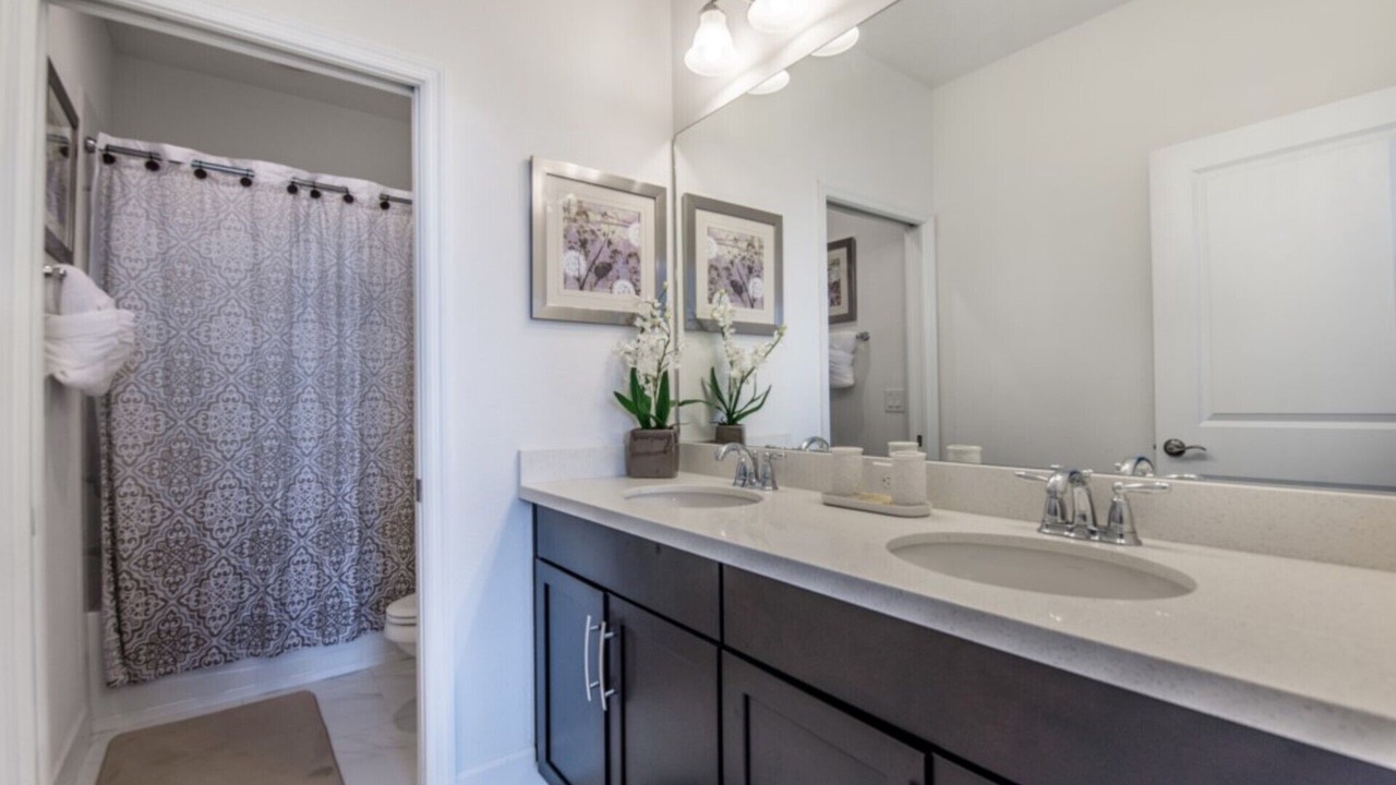 Photo of Bathroom in Sandy Ridge
