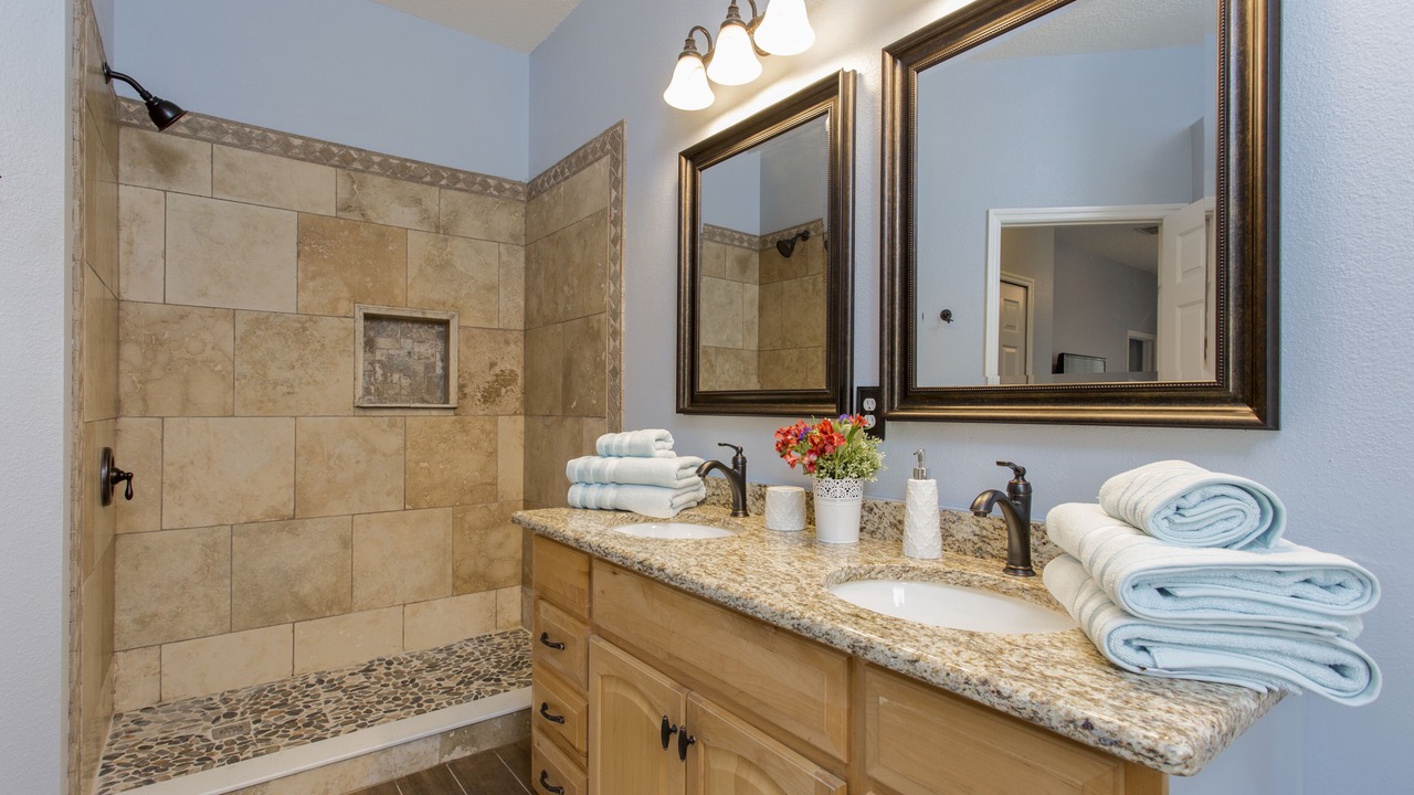 Photo of Bathroom in Esprit