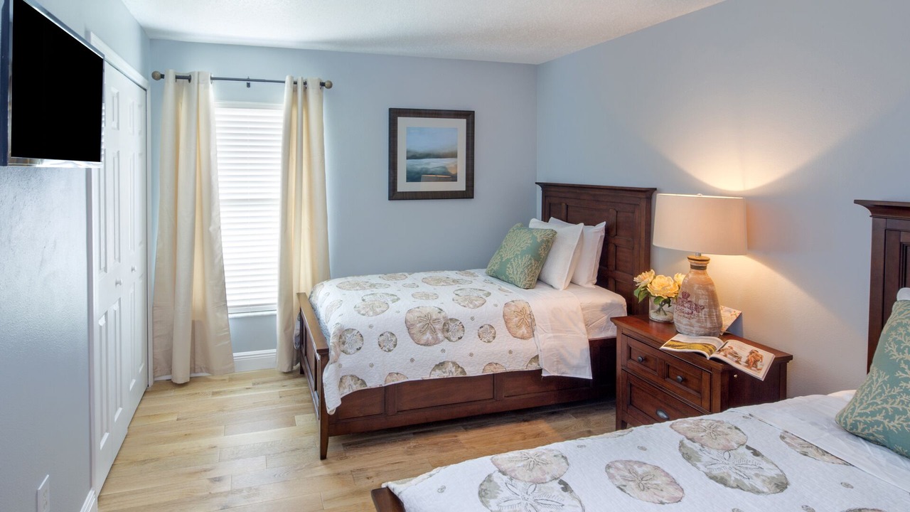 Photo of Bedroom in Florida Pines