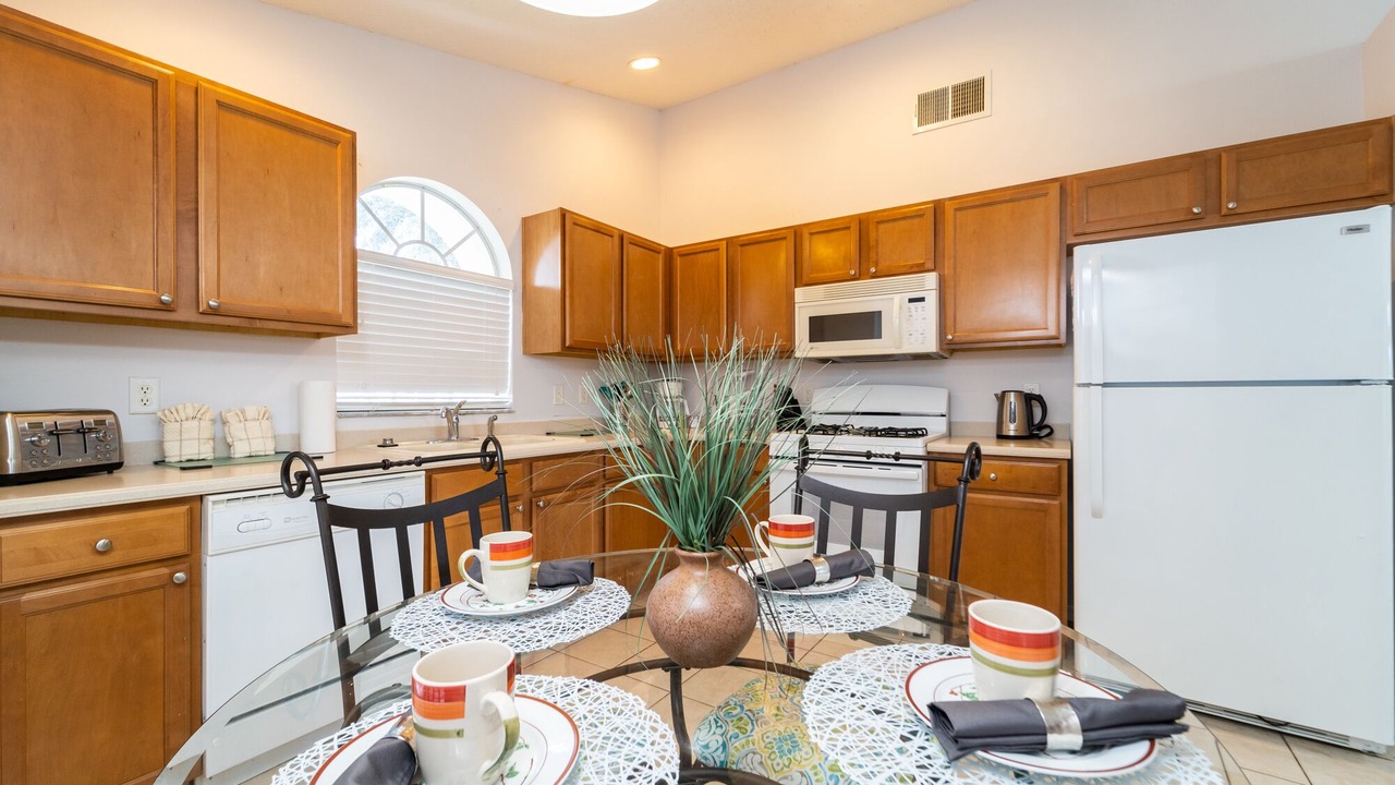 Photo of Others in Orange Tree