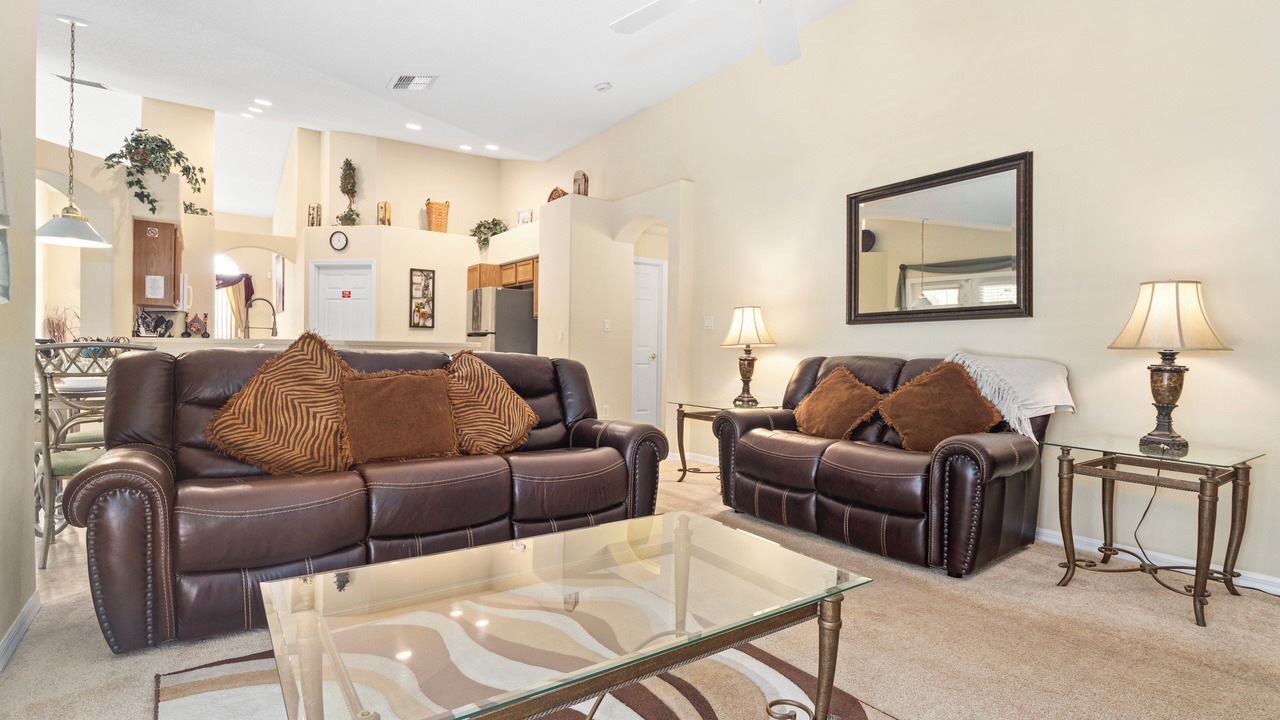 Photo of Livingroom in Orange Tree