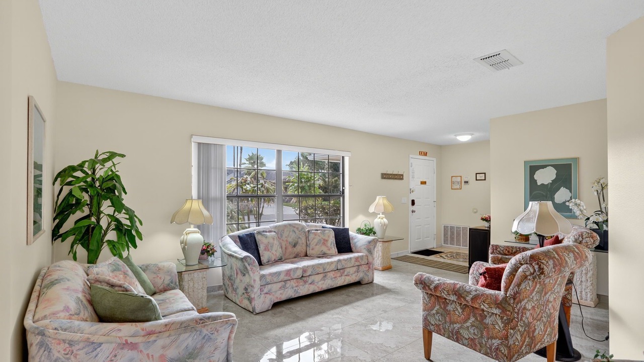 Photo of Livingroom in Indian Ridge