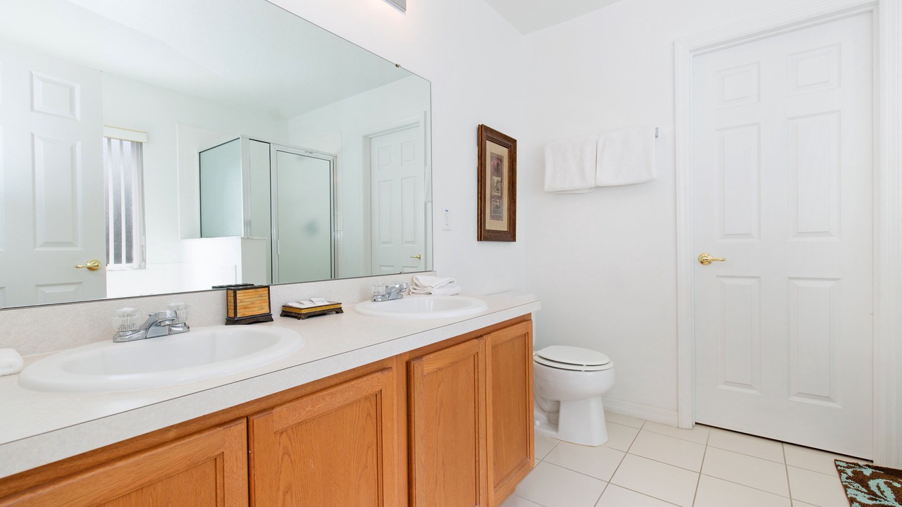 Photo of Bathroom in Legacy Park