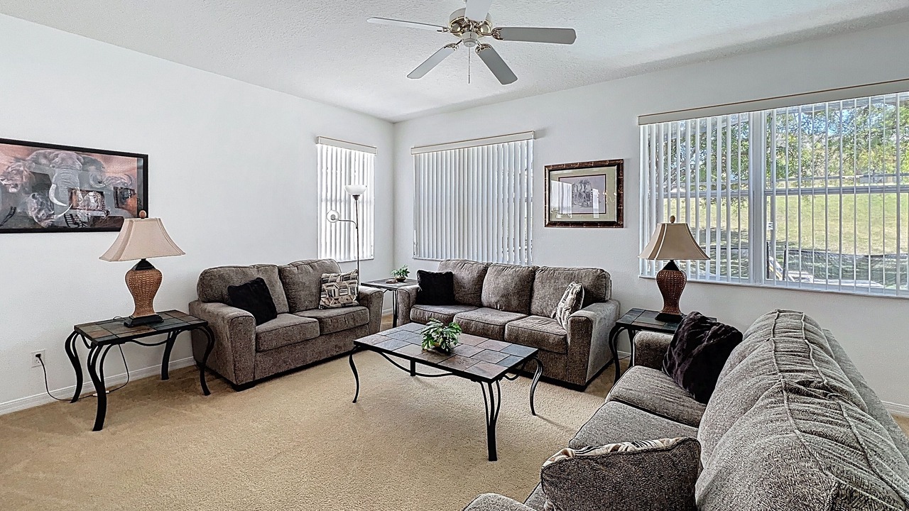 Photo of Livingroom in Legacy Park