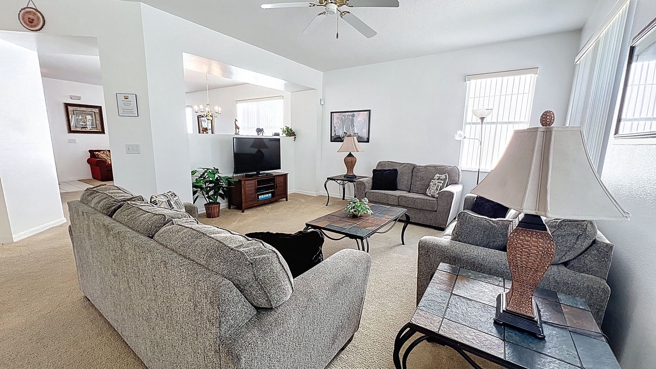 Photo of Livingroom in Legacy Park