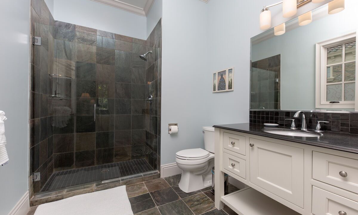Photo of Bathroom in Reunion