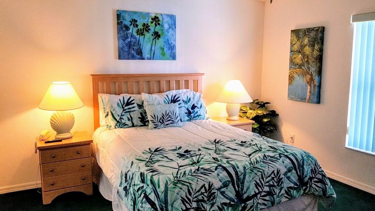 Photo of Bedroom in Florida Pines