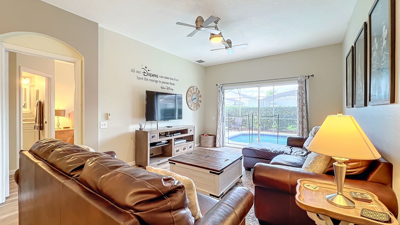 Photo of Livingroom in Windsor Palms