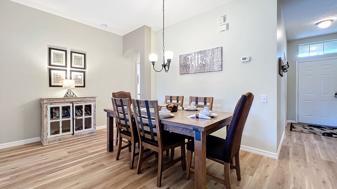 Photo of Others in Windsor Palms