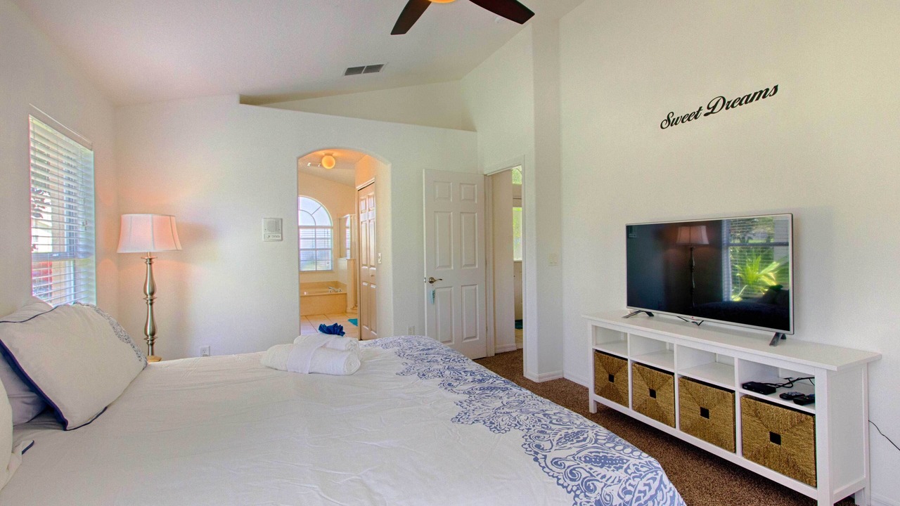 Photo of Others in Orange Tree