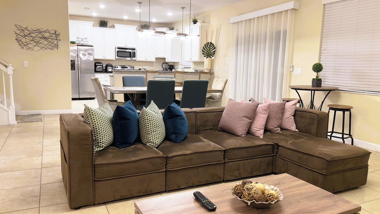 Photo of Livingroom in Davenport