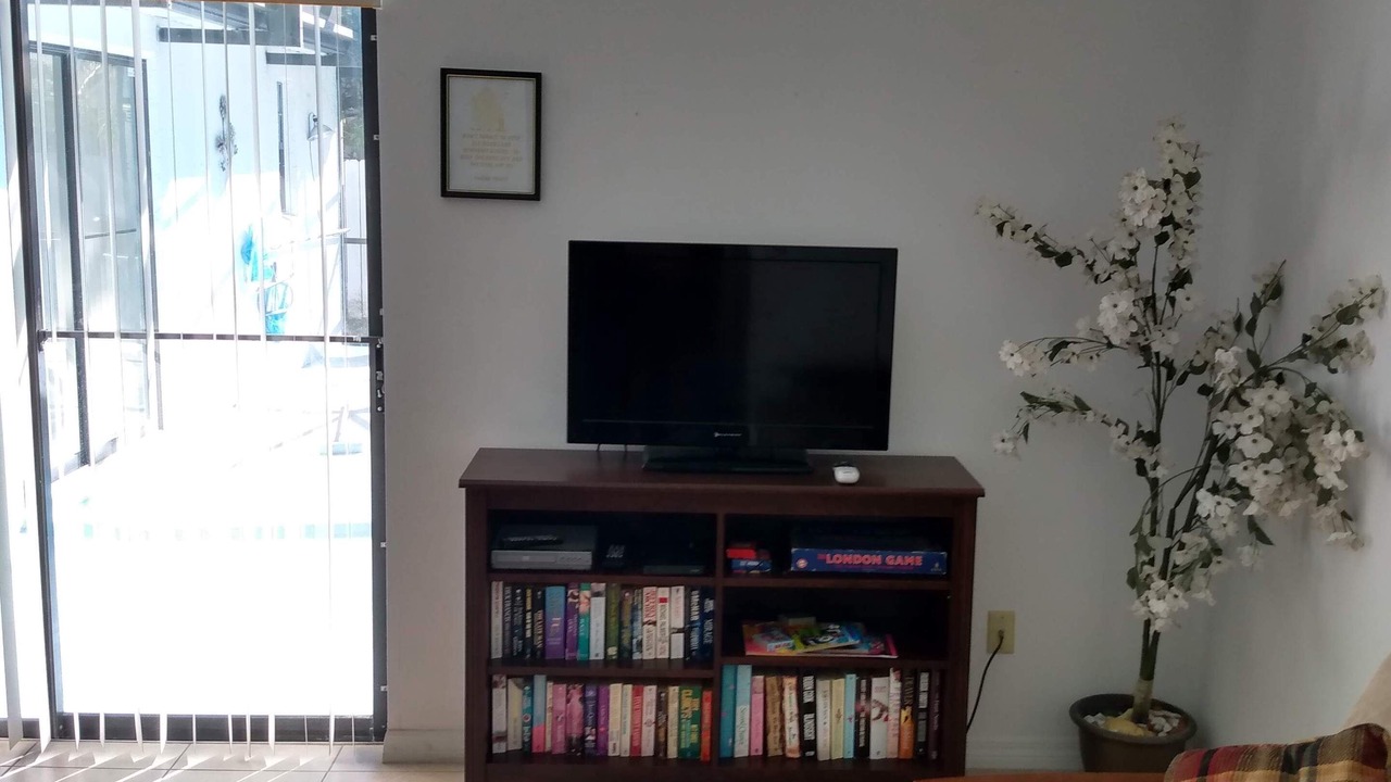 Photo of Livingroom in Morgan Point