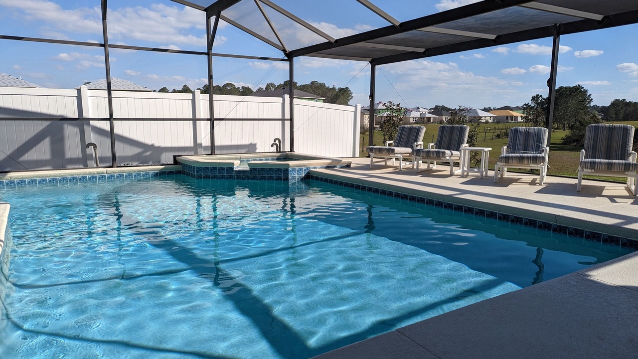 Photo of Outdoor in Orange Tree