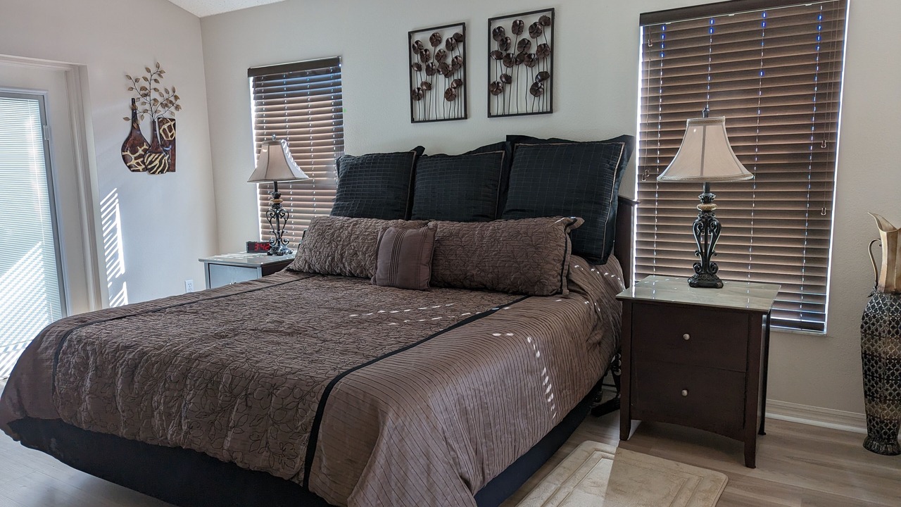 Photo of Bedroom in Orange Tree