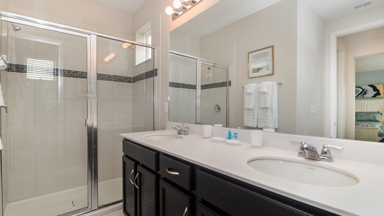 Photo of Bathroom in Four Corners
