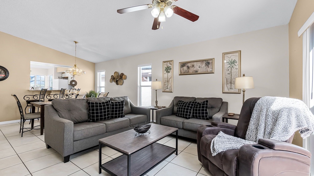 Photo of Livingroom in Buena Ventura Lakes
