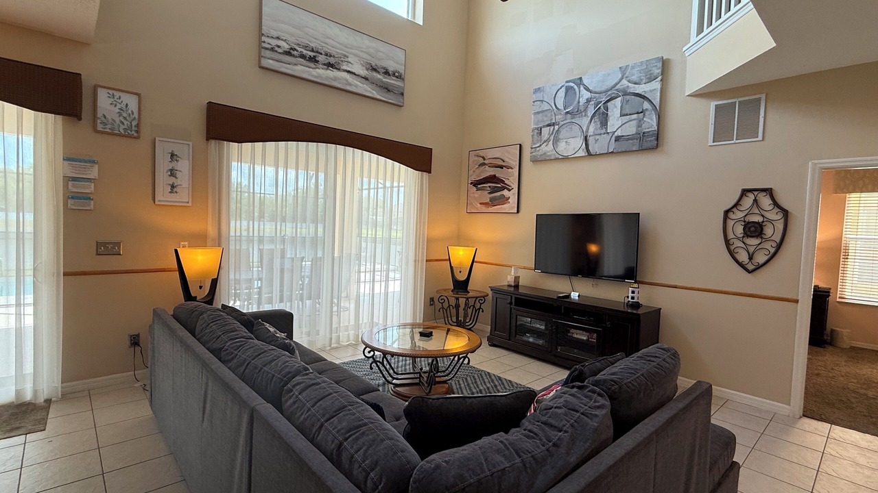 Photo of Livingroom in Seasons