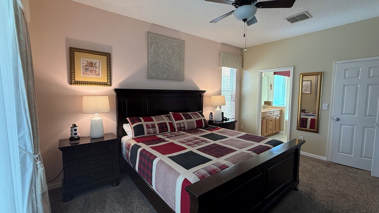 Photo of Bedroom in Seasons