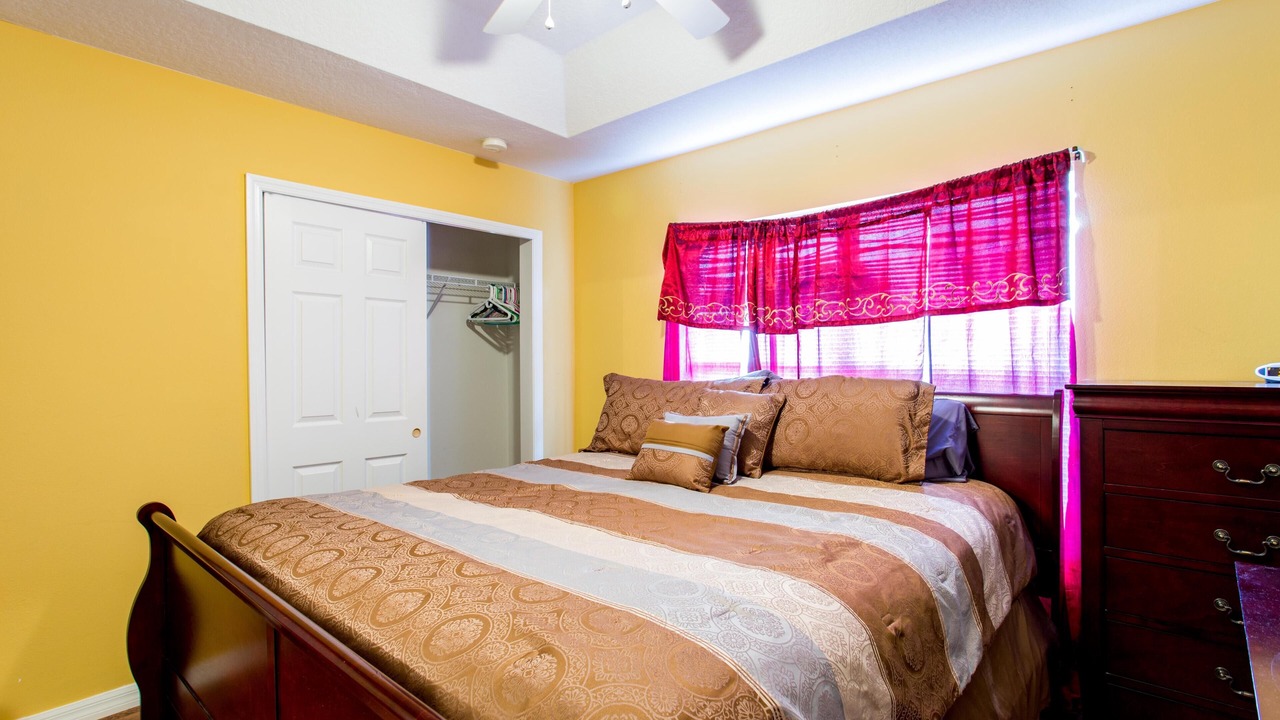 Photo of Bedroom in Crestwynd Bay