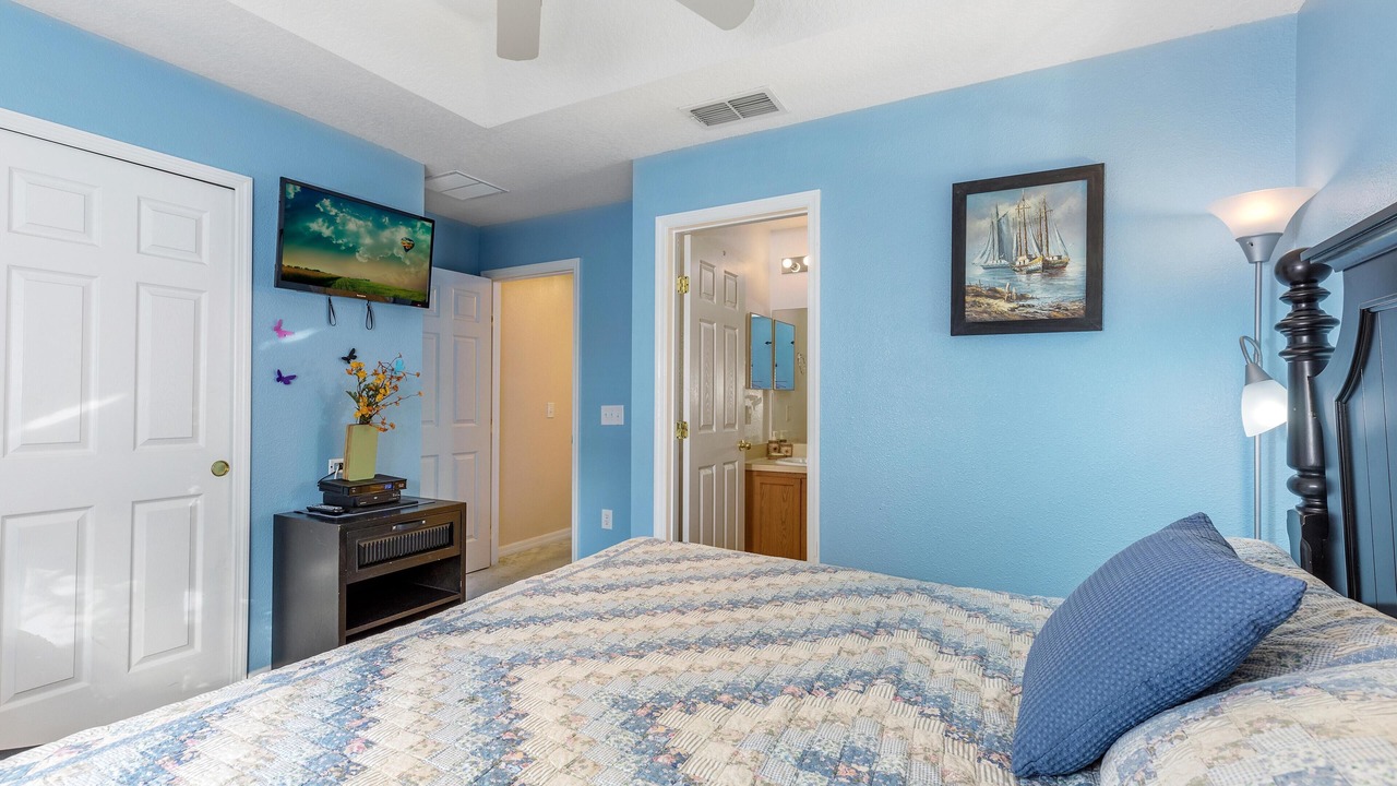 Photo of Bedroom in Crestwynd Bay