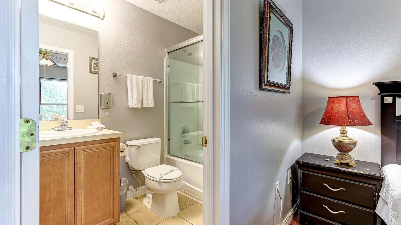 Photo of Bathroom in Crestwynd Bay