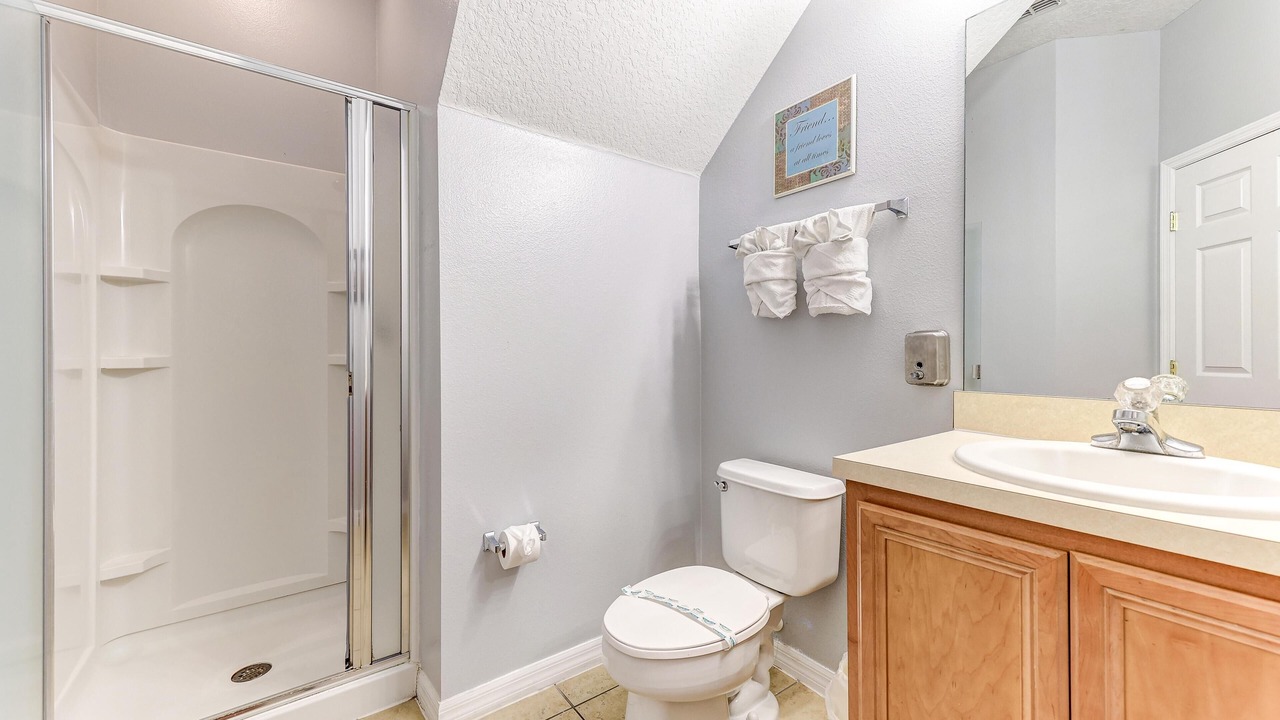 Photo of Bathroom in Crestwynd Bay