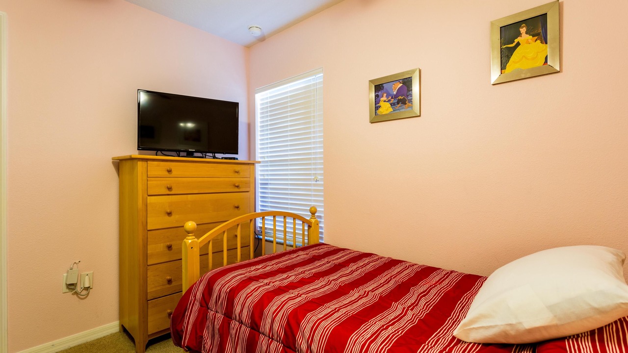 Photo of Bedroom in Crestwynd Bay