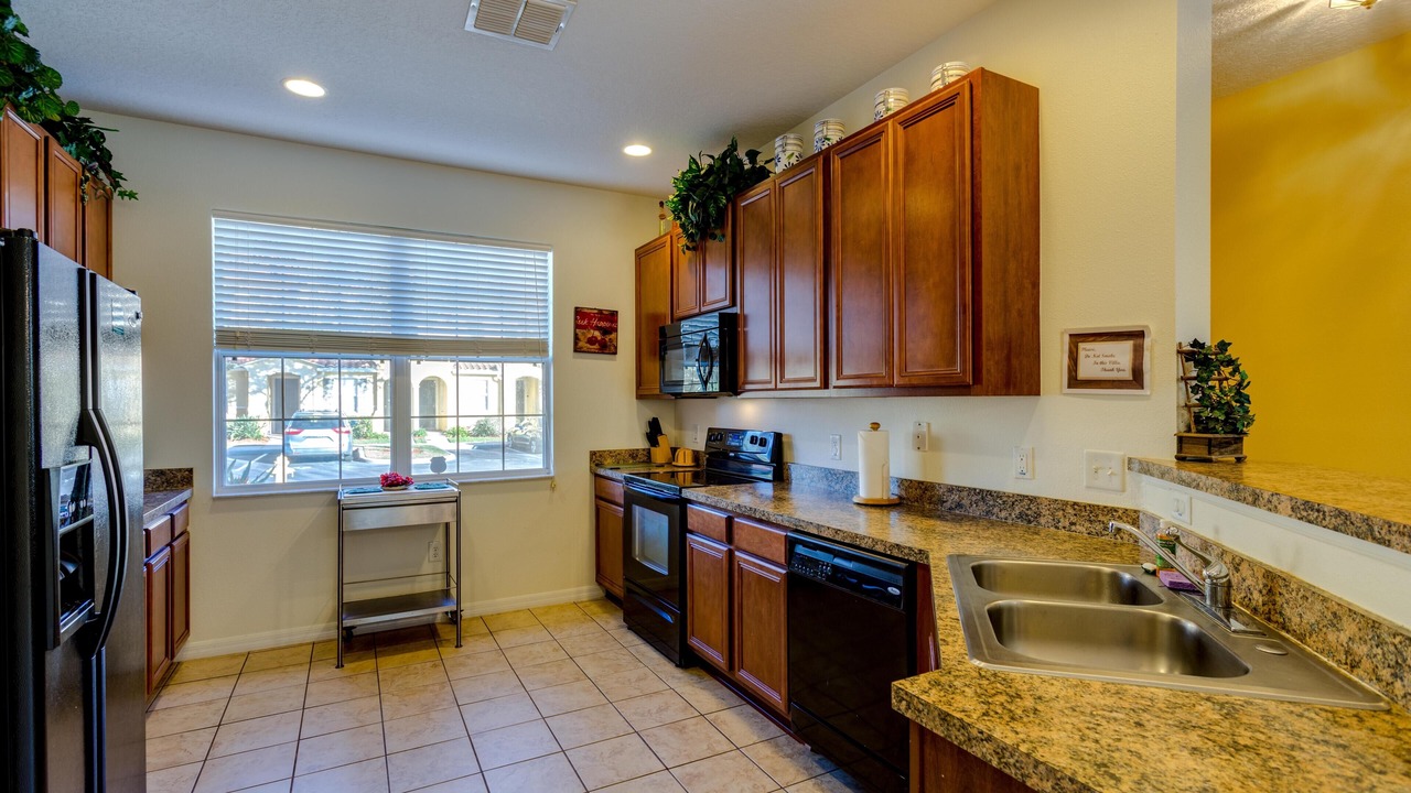 Photo of Kitchen in Crestwynd Bay