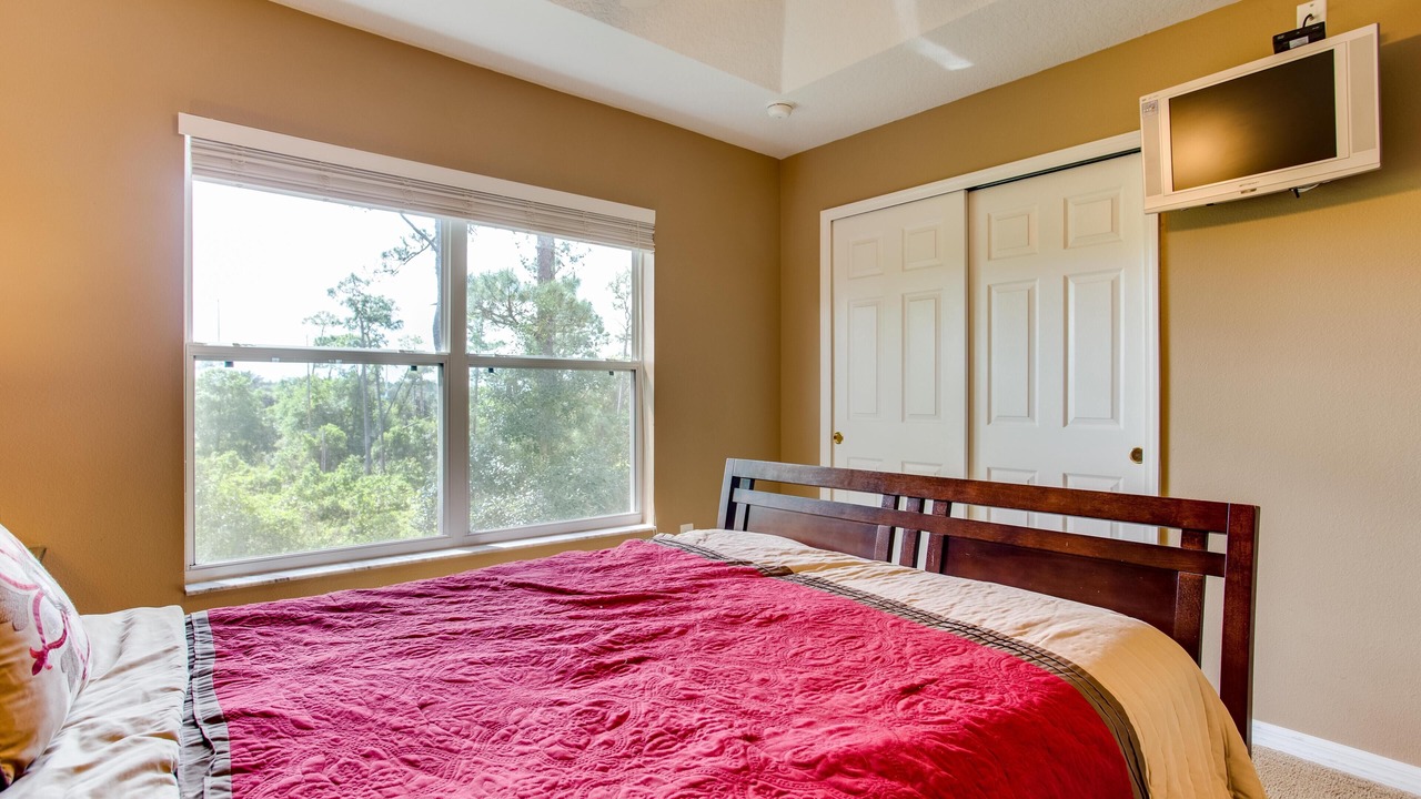 Photo of Bedroom in Crestwynd Bay