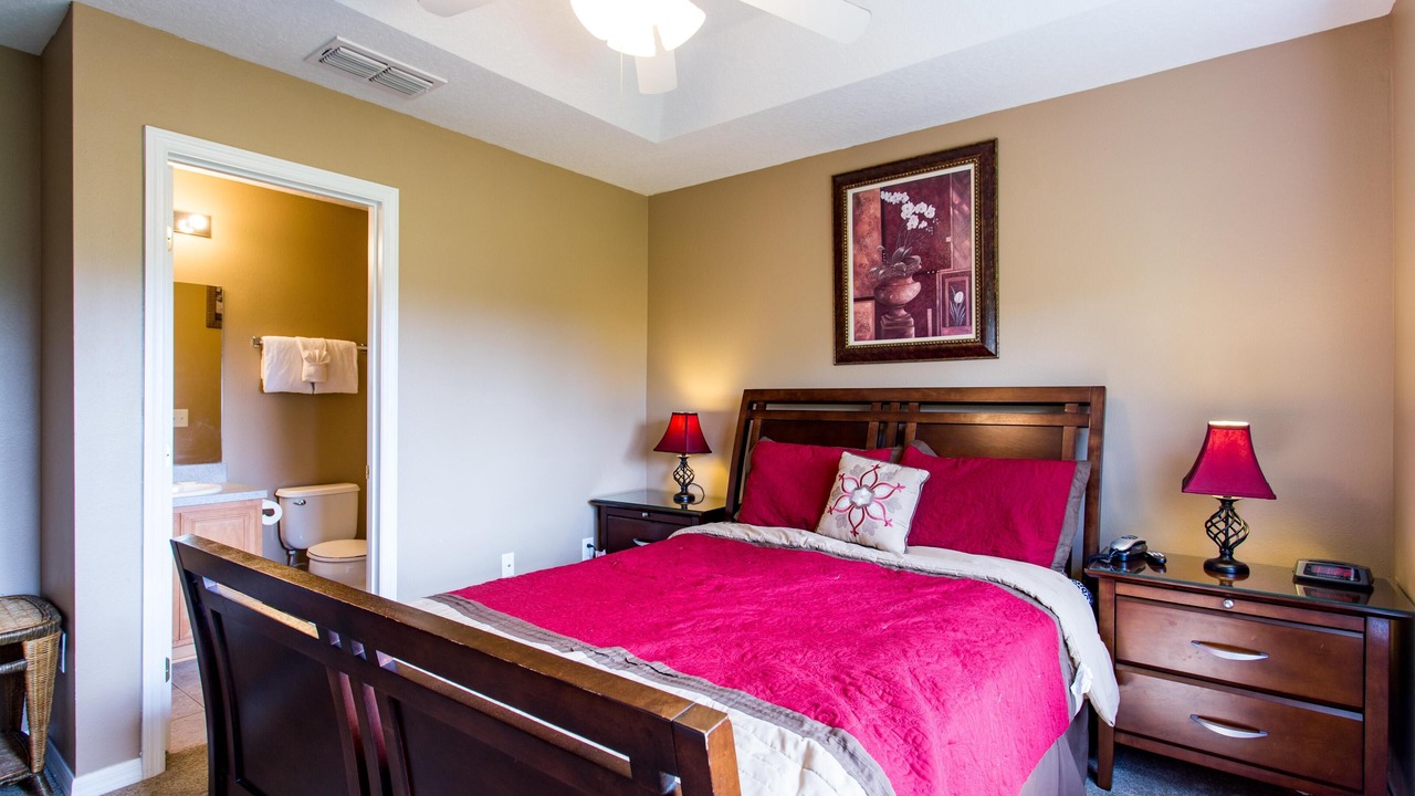 Photo of Bedroom in Crestwynd Bay