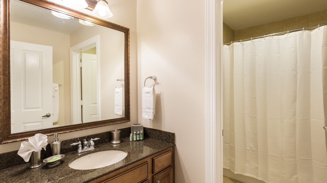 Photo of Bathroom in Reunion
