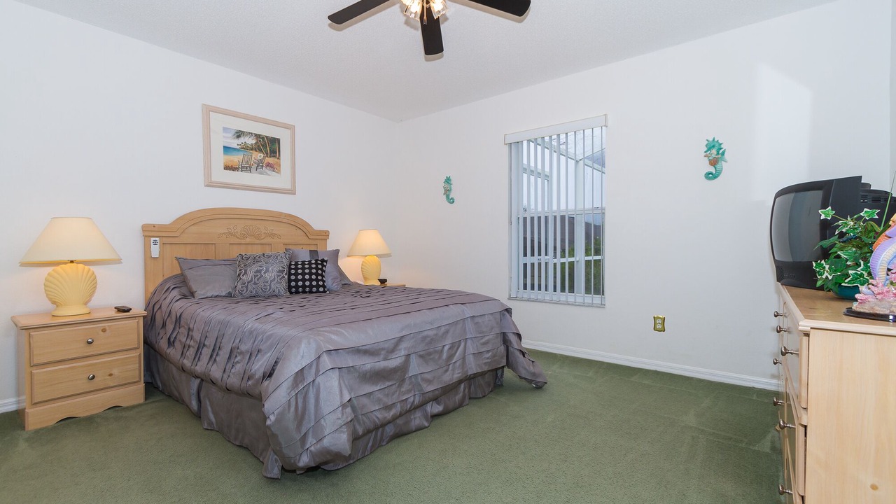 Photo of Bedroom in Florida Pines