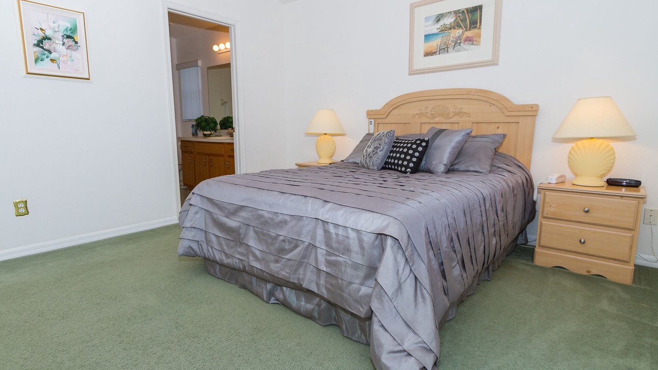 Photo of Bedroom in Florida Pines