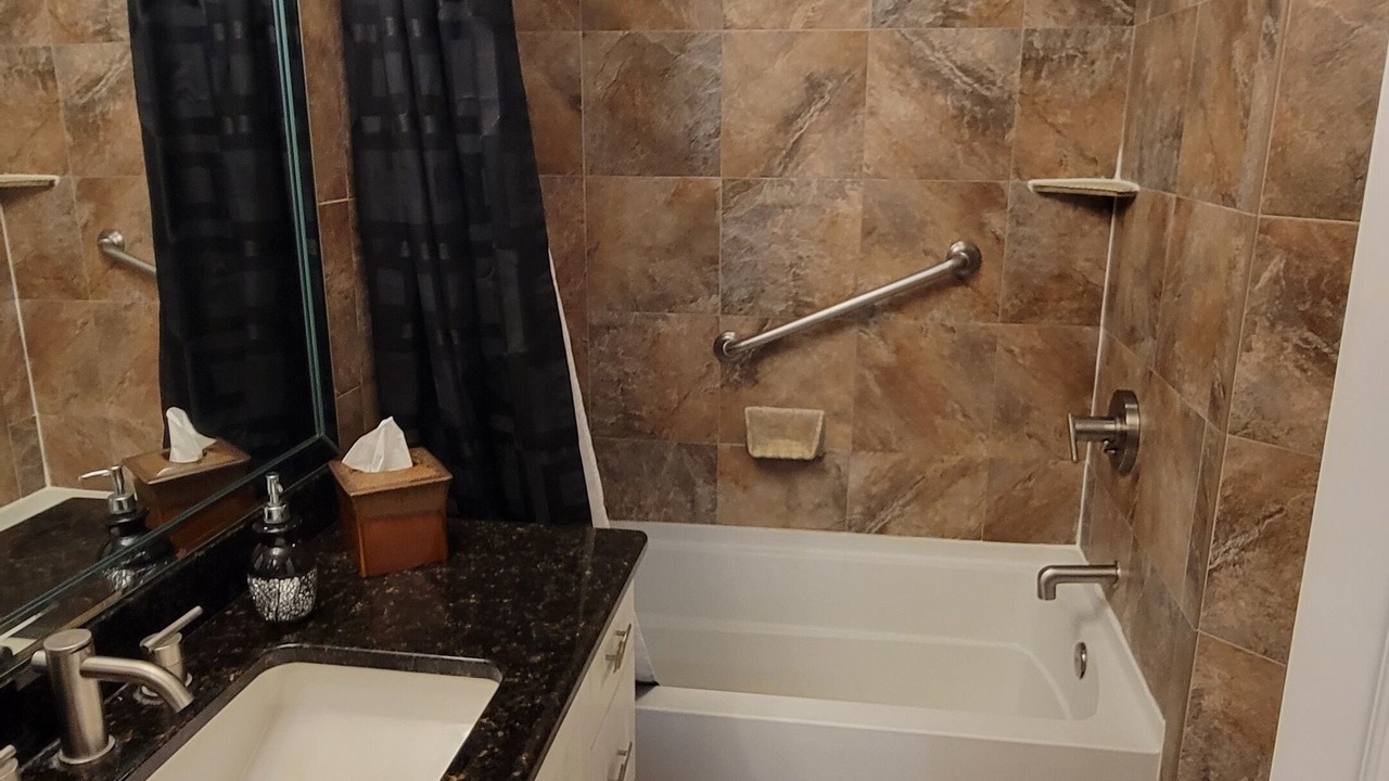 Photo of Bathroom in Ventura