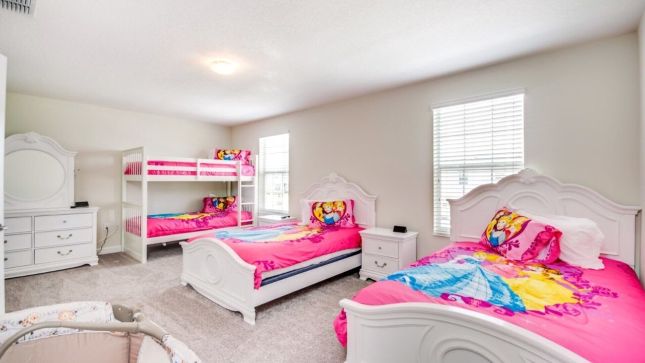 Photo of Bedroom in Sandy Ridge