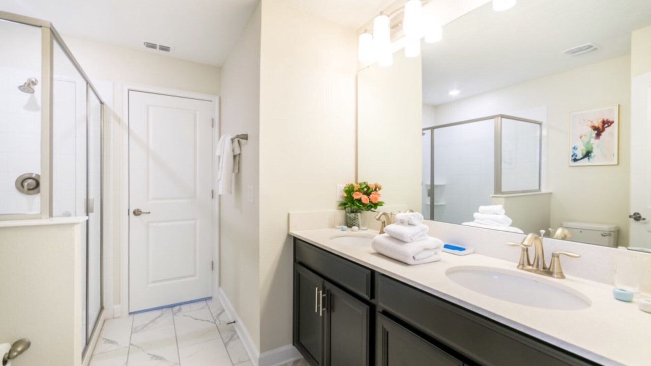 Photo of Bathroom in Sandy Ridge
