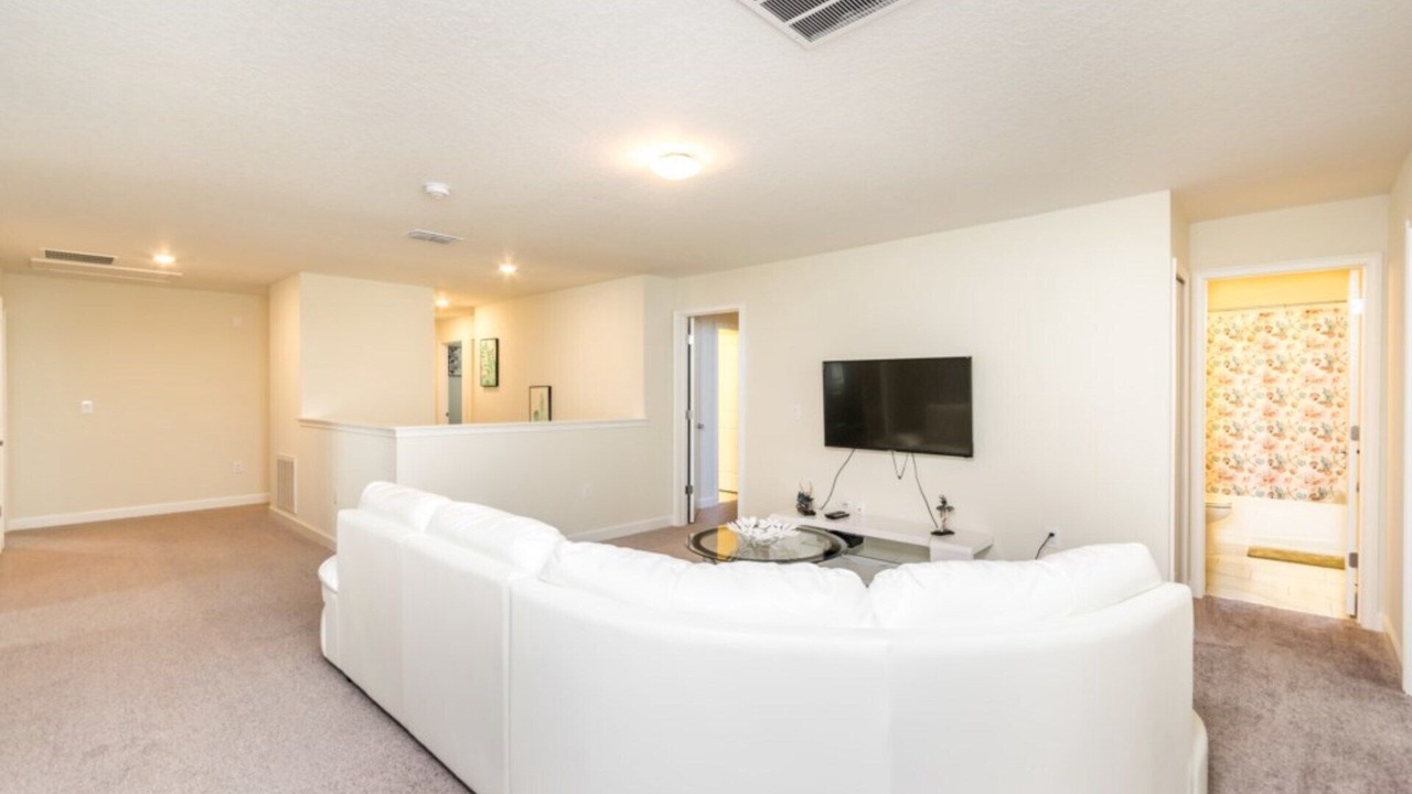Photo of Livingroom in Sandy Ridge