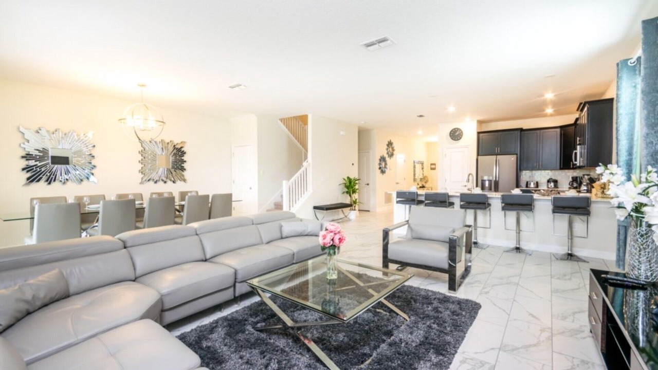Photo of Livingroom in Sandy Ridge