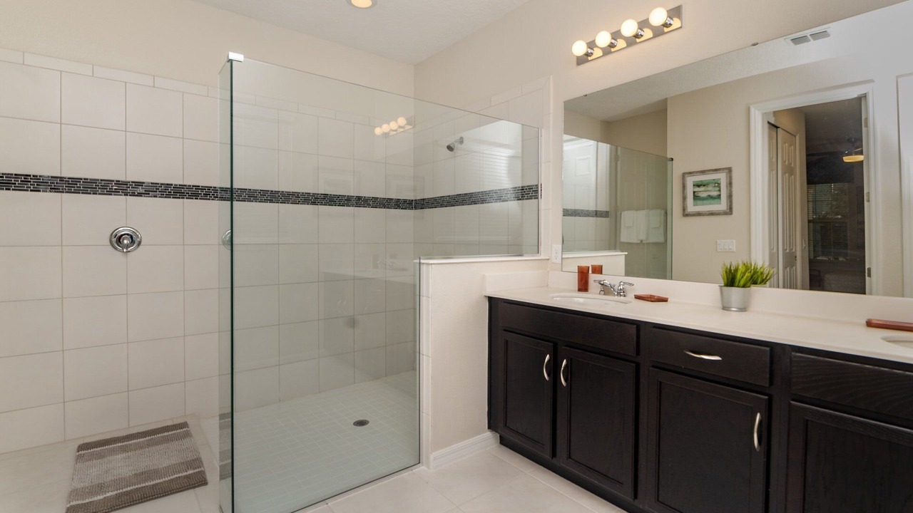 Photo of Bathroom in Four Corners