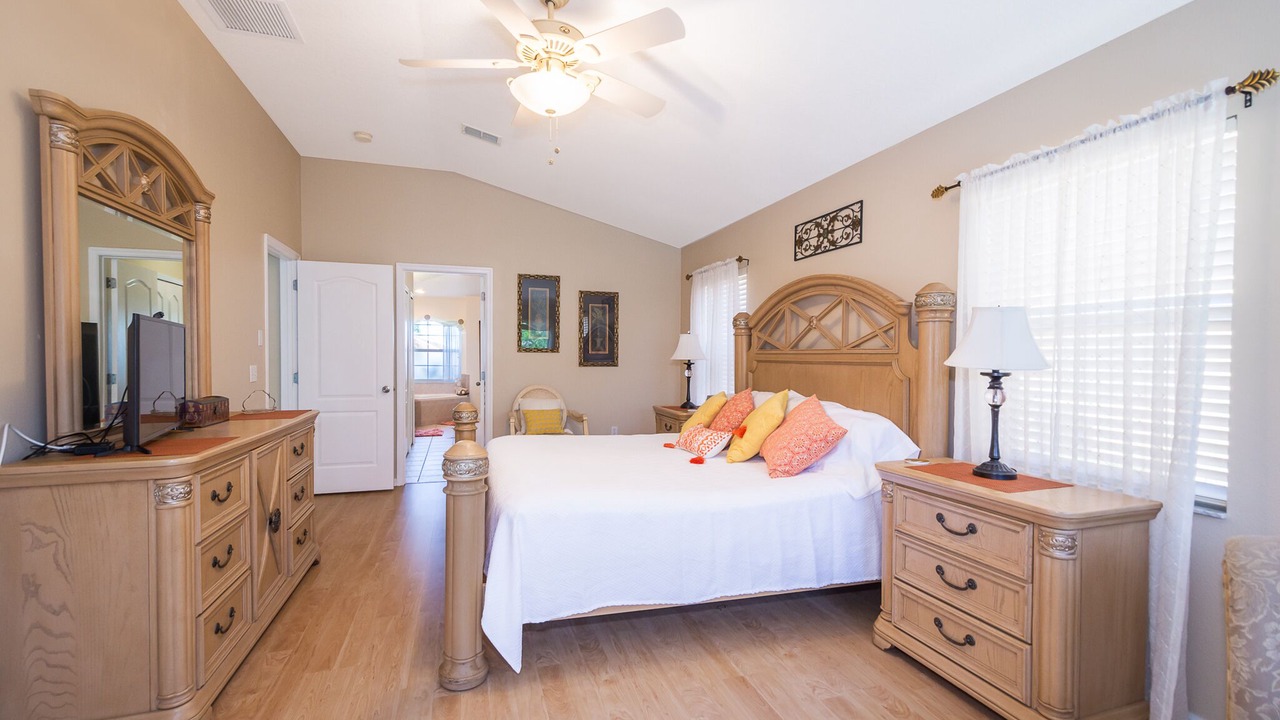 Photo of Bedroom in Buena Ventura Lakes