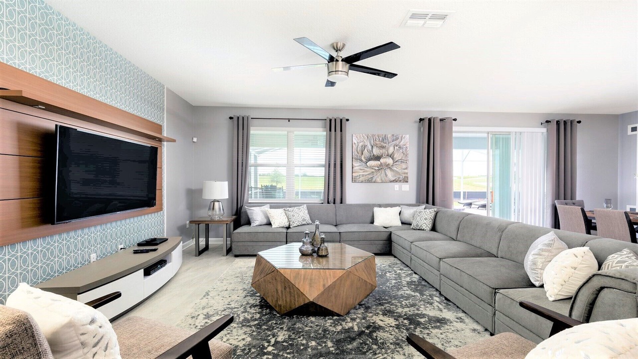 Photo of Livingroom in Davenport