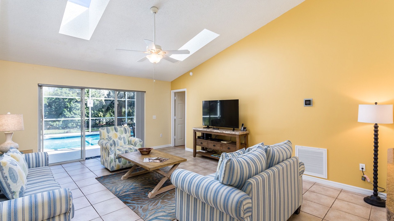 Photo of Livingroom in Sunridge Woods
