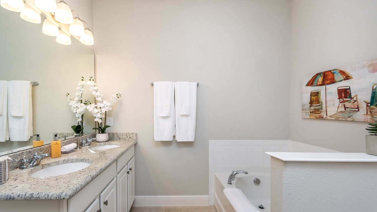 Photo of Bathroom in Loughman