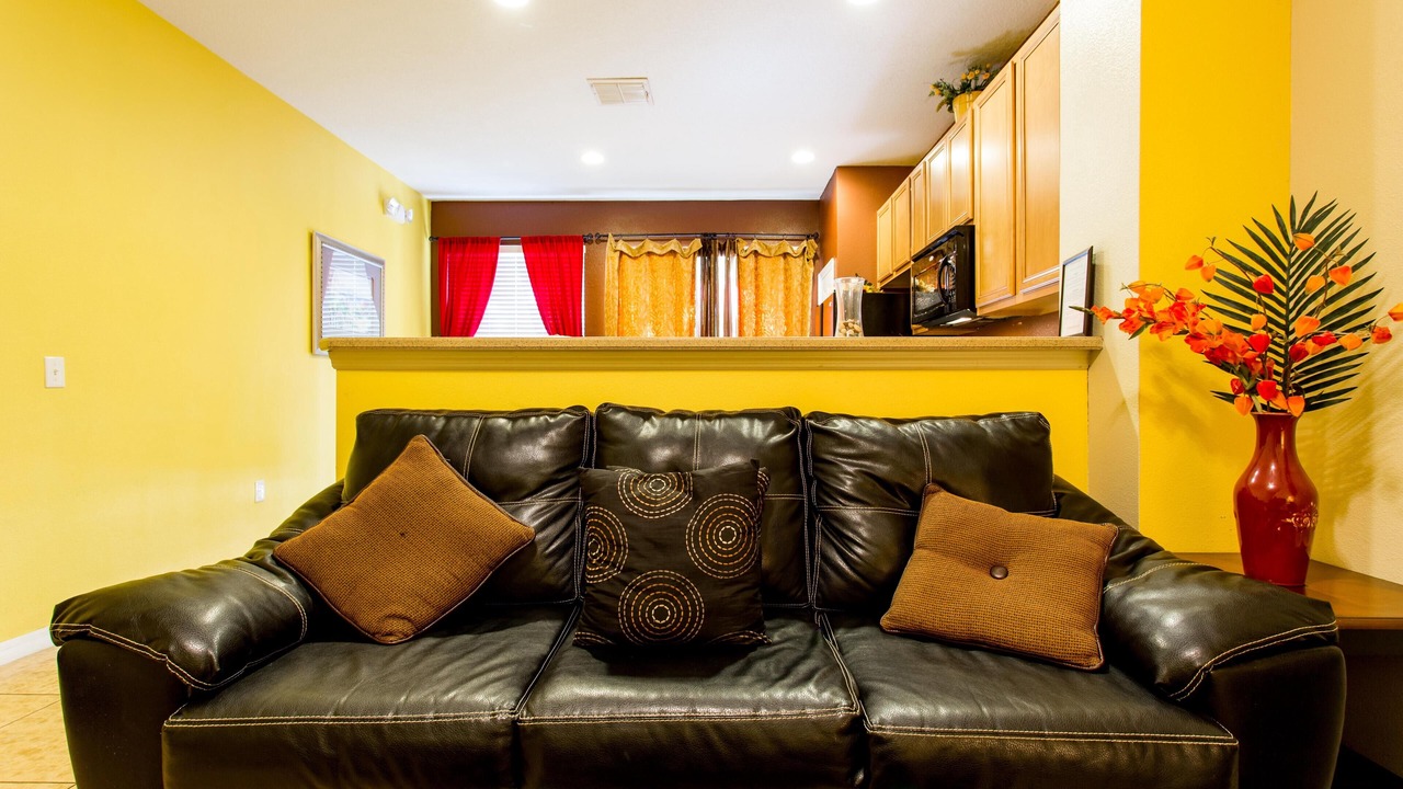 Photo of Livingroom in Crestwynd Bay