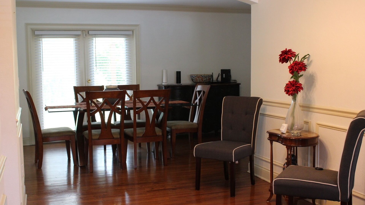 Photo of Bedroom in Fairview Shores